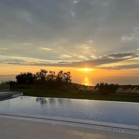 Villa Okoa Comfortable Holiday