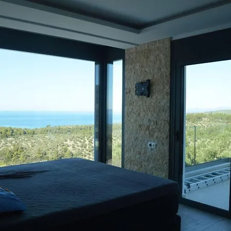 Okoa Comfortable Holiday Villa Neos Marmaras